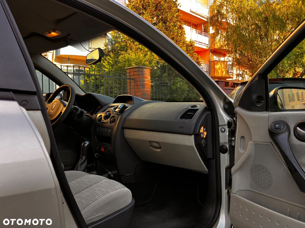 Renault Megane II 1.6 16V Confort Expression - 9