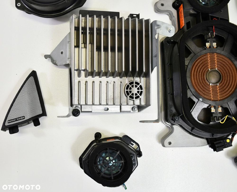 MERCEDES E KLASA W207 NAGŁOŚNIENIE HARMAN KARDON - 14