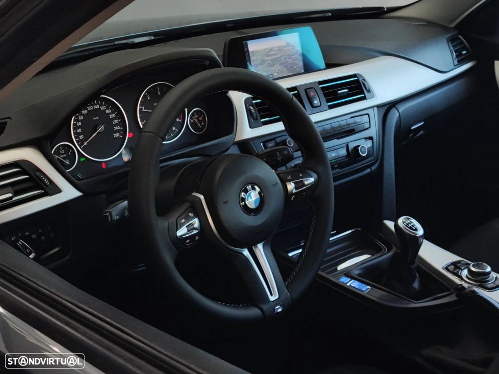 BMW 318 d DPF Edition Sport - 28