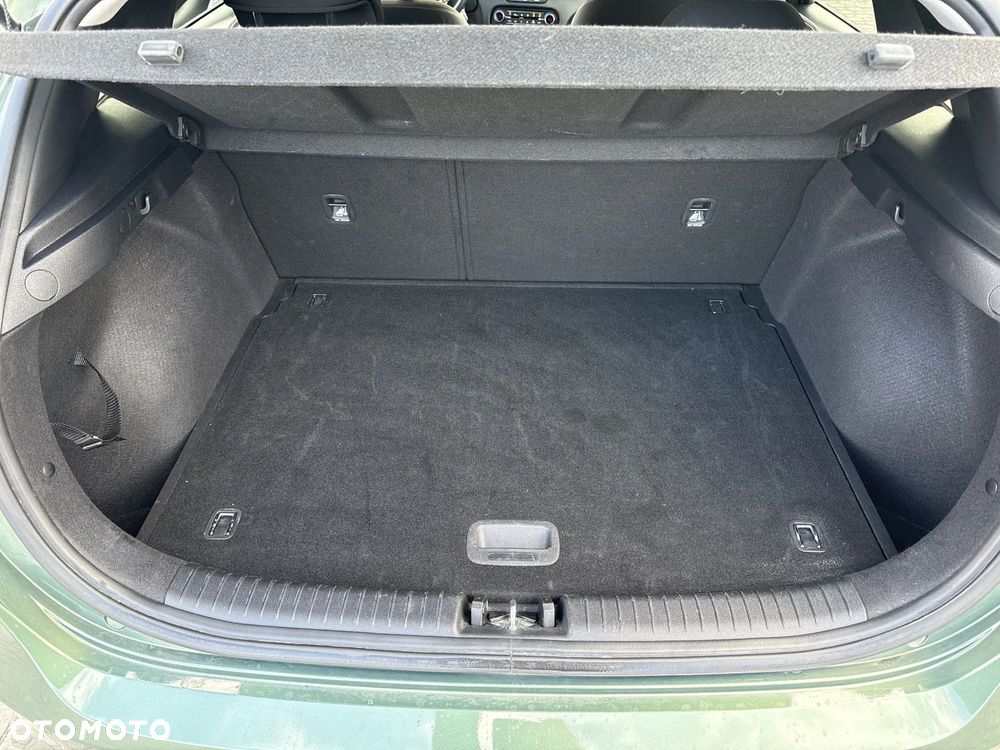 Kia Ceed 1.5 T-GDI M - 17