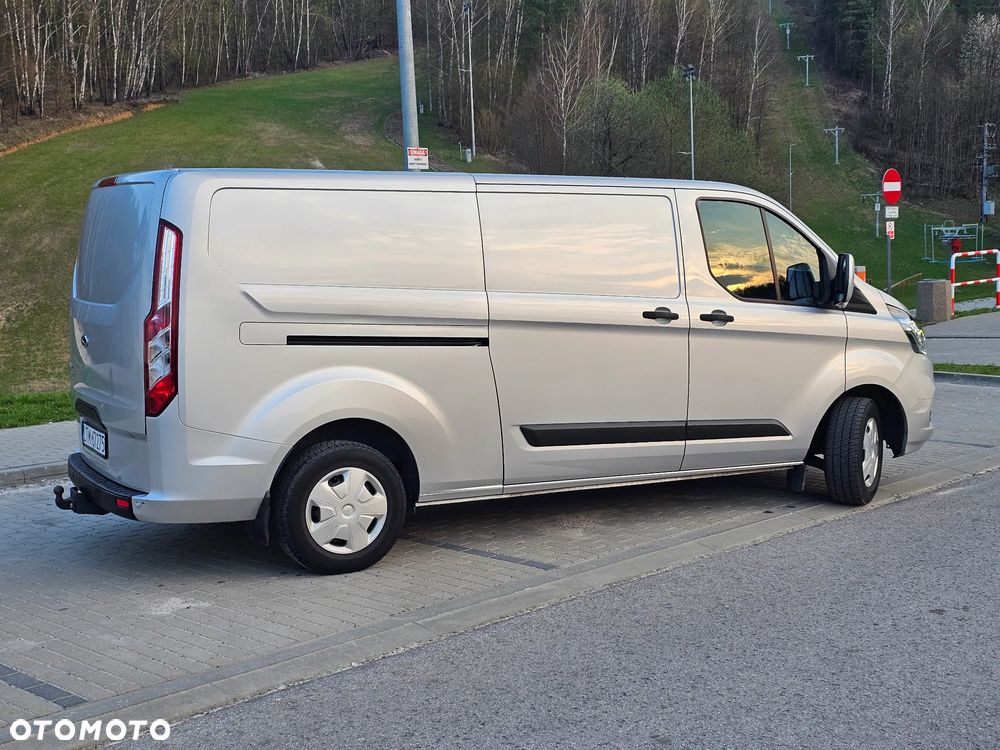 Ford TRANSIT CUSTOM - 23