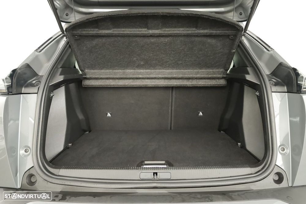 Peugeot 2008 1.2 PureTech Allure EAT8 - 25