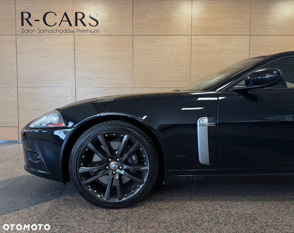 Jaguar XK - 8