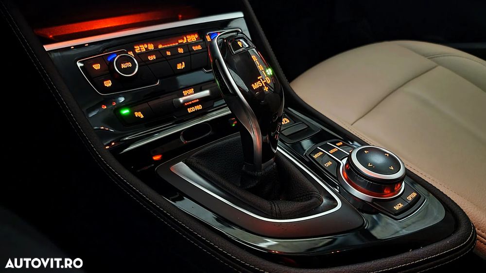BMW Seria 2 220d xDrive AT Luxury Line - 38