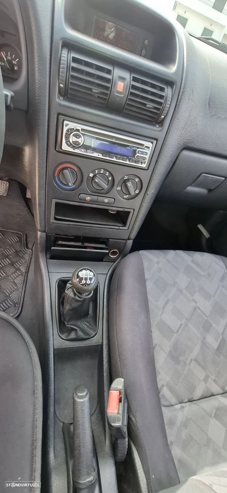 Opel Astra 1.4 Club - 10