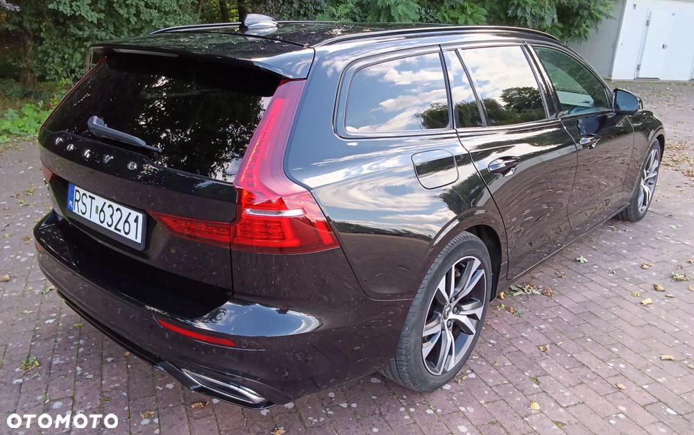 Volvo V60 B5 B R-Design - 5