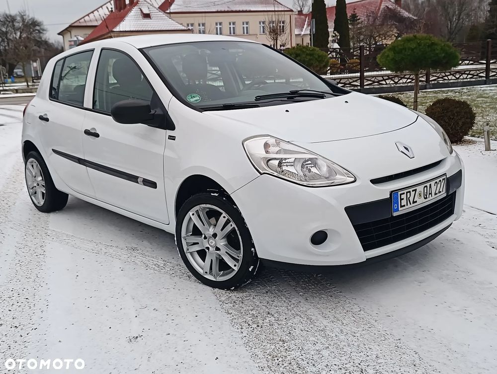 Renault Clio 1.2 16V 75 Yahoo - 8