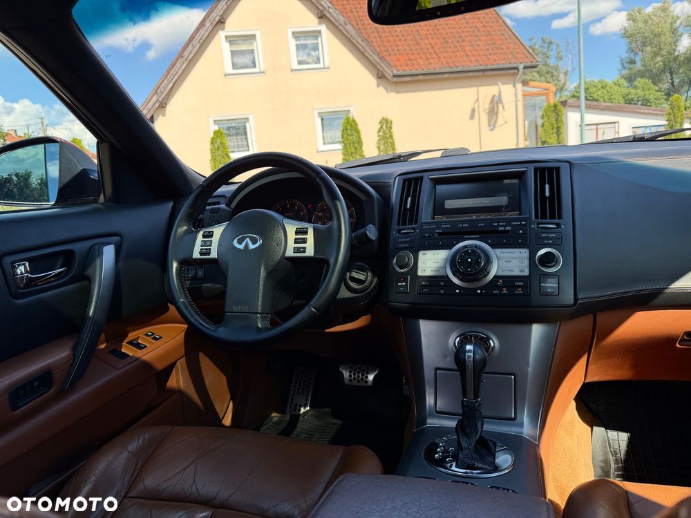 Infiniti FX - 22