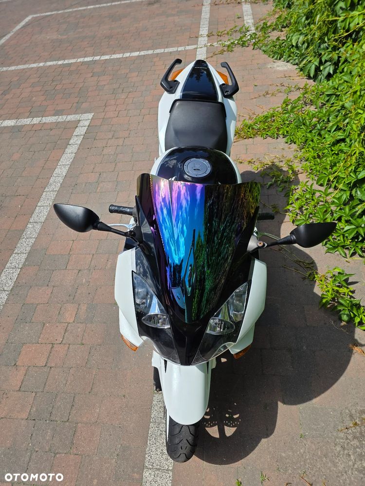 Honda VFR - 6