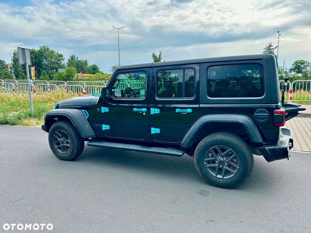 Jeep Wrangler Unlimited GME 2.0 Turbo Sahara - 3