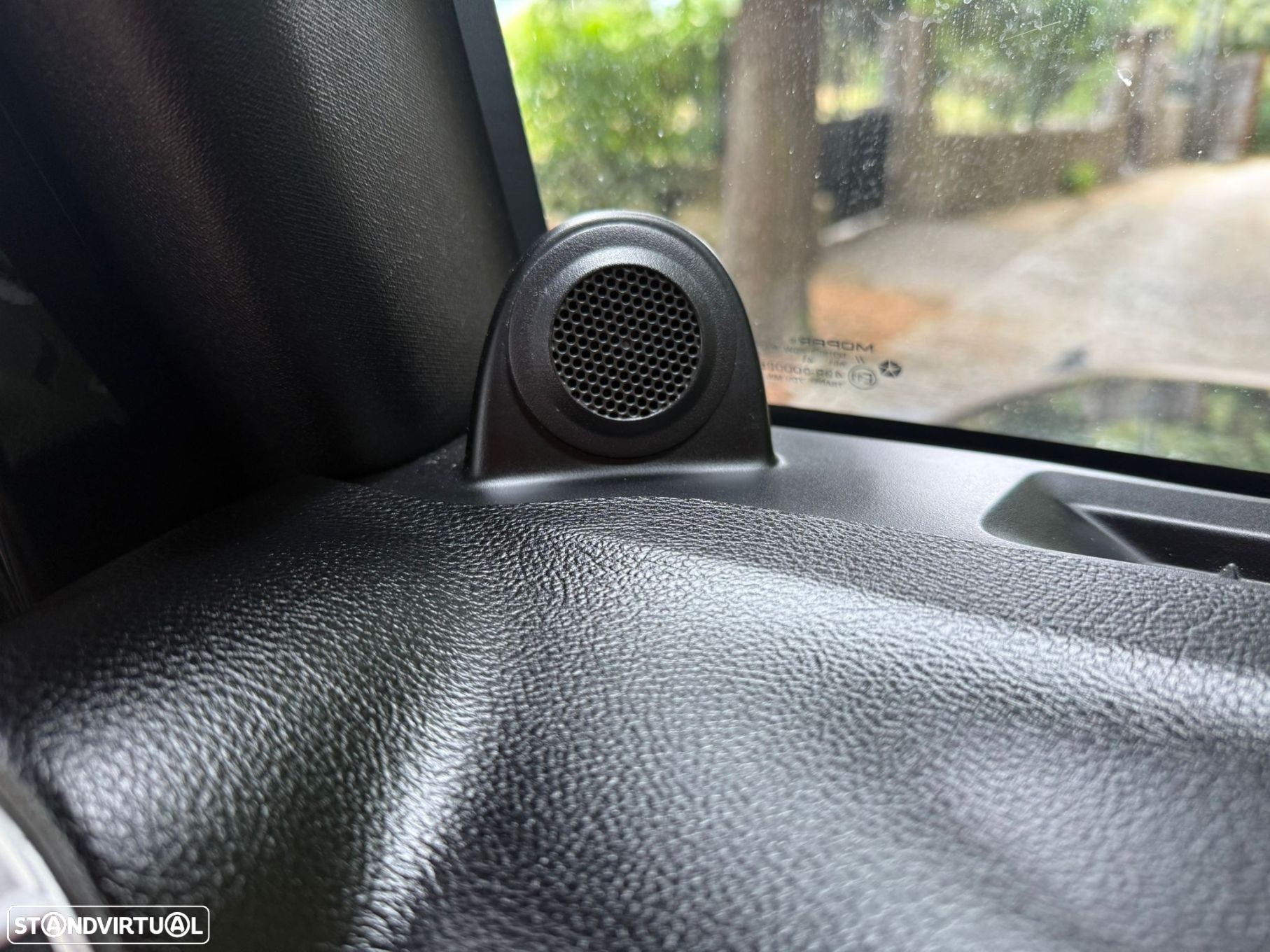 Jeep Wrangler - 12