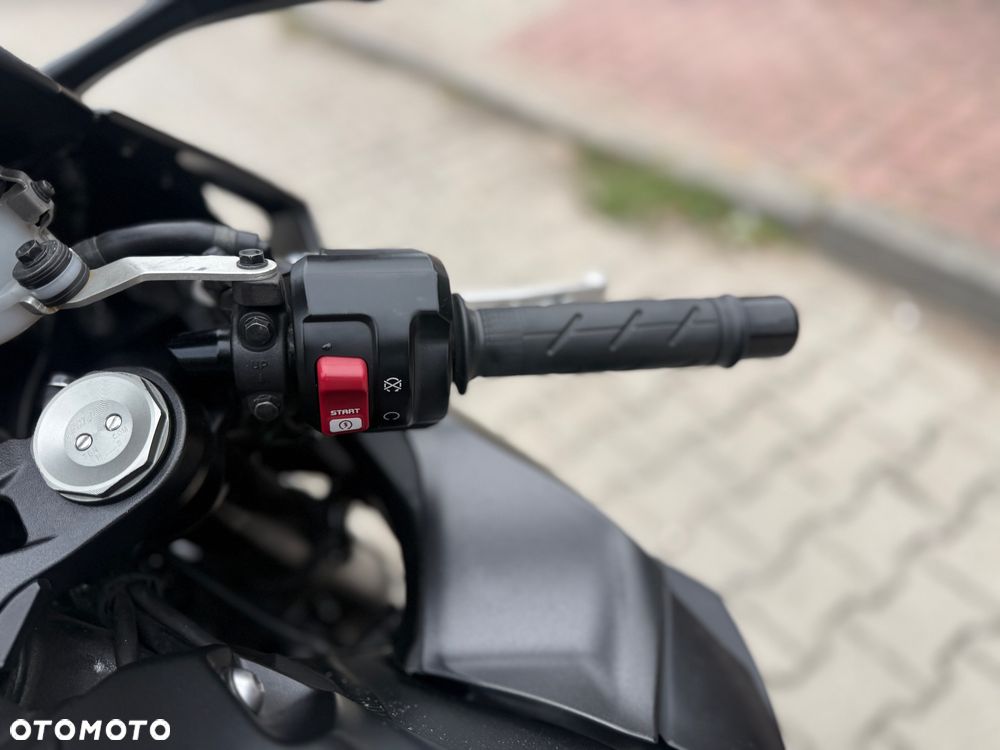 Honda CBR - 26