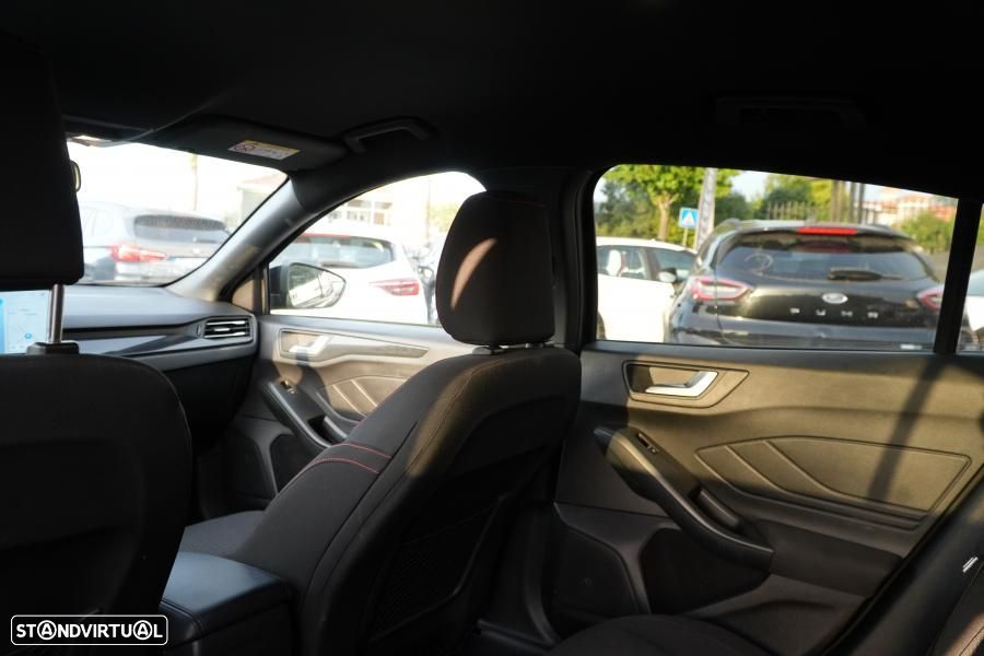 Ford Focus 1.0 EcoBoost MHEV ST-Line - 7