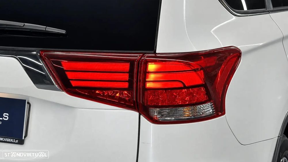 Mitsubishi Outlander 2.0 Kaiteki CVT - 15