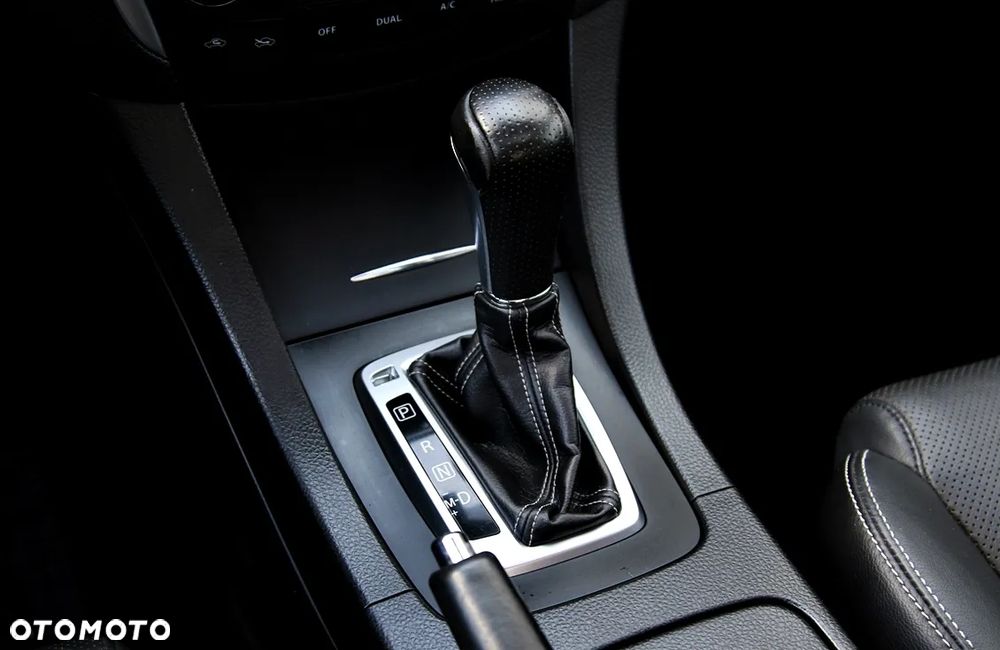 Suzuki Kizashi - 27