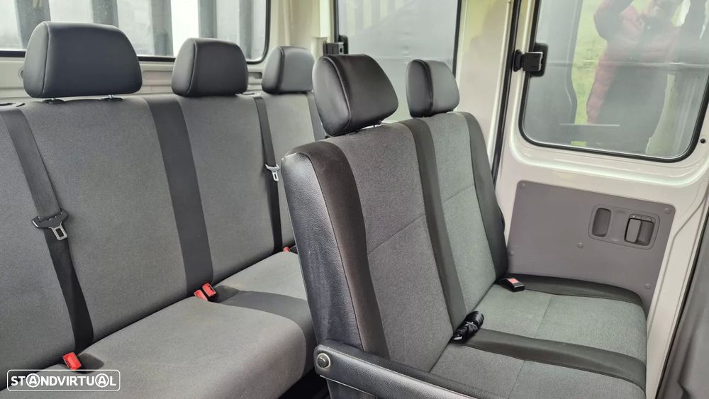 VW Crafter 35 2.0 TDI 136 C. Tripla Longa Bluemotion - 10