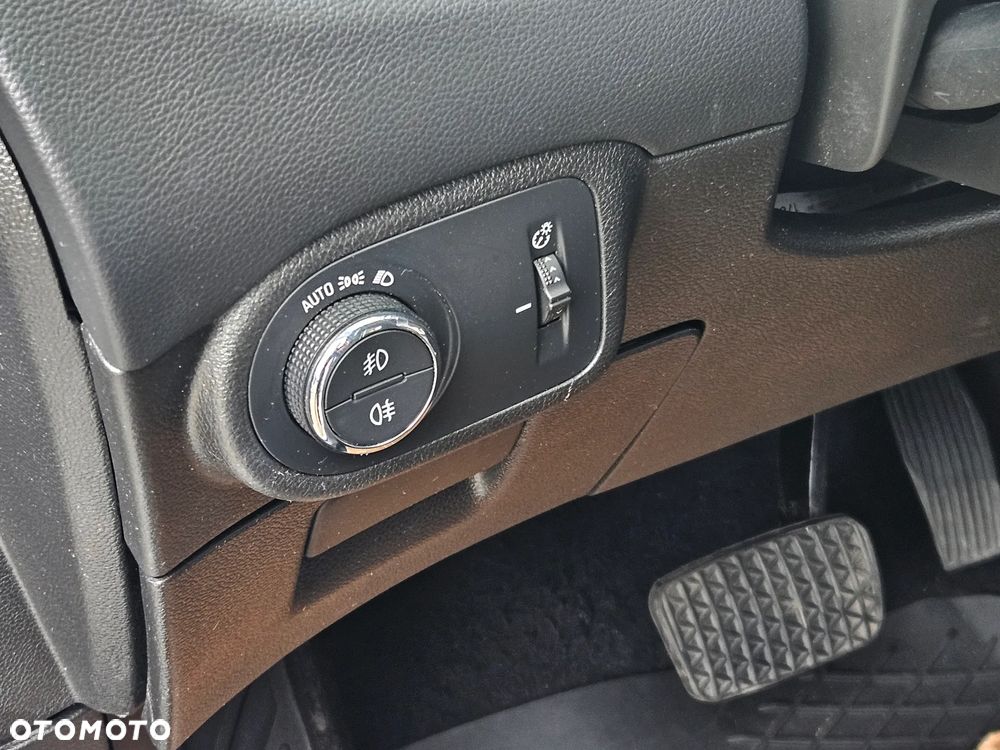 Opel Zafira Tourer 2.0 CDTI Automatik Innovation - 32