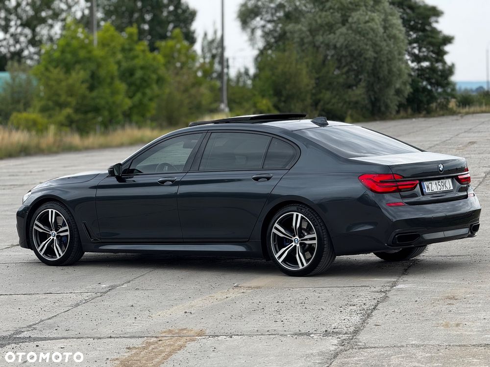 BMW Seria 7 750i - 14