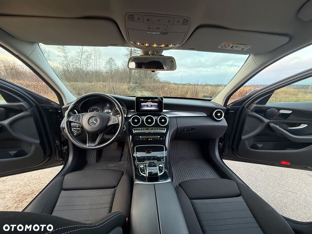 Mercedes-Benz Klasa C 180 7G-TRONIC - 11
