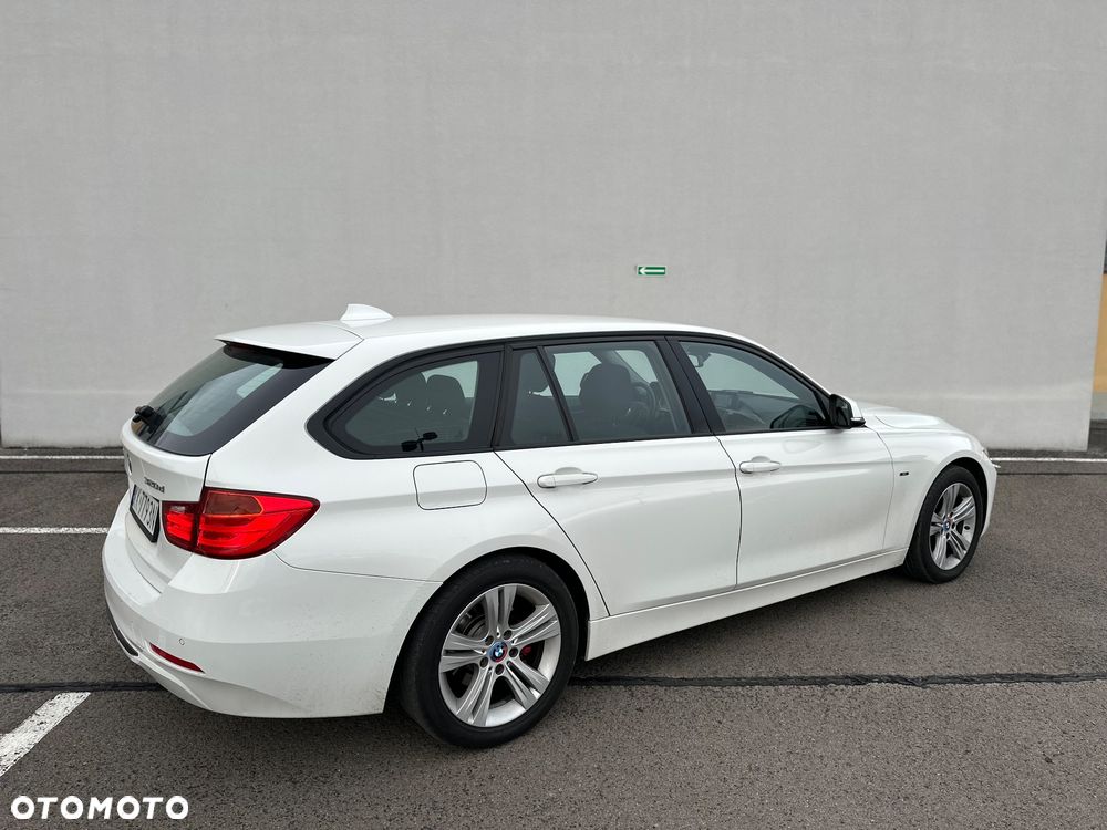 BMW Seria 3 320d Touring xDrive Sport Line - 3