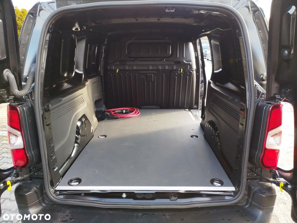 Toyota Proace City - 14