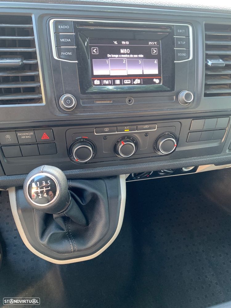 VW Transporter 2.0 TDI BM Extra AC - 9