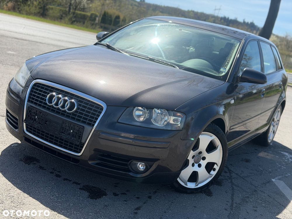 Audi A3 Sportback 2.0 TFSI Attraction - 2