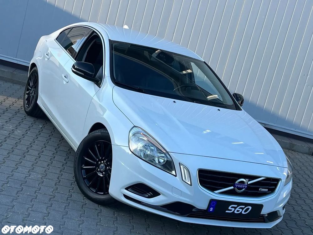 Volvo S60 2.0T Black Edition - 12