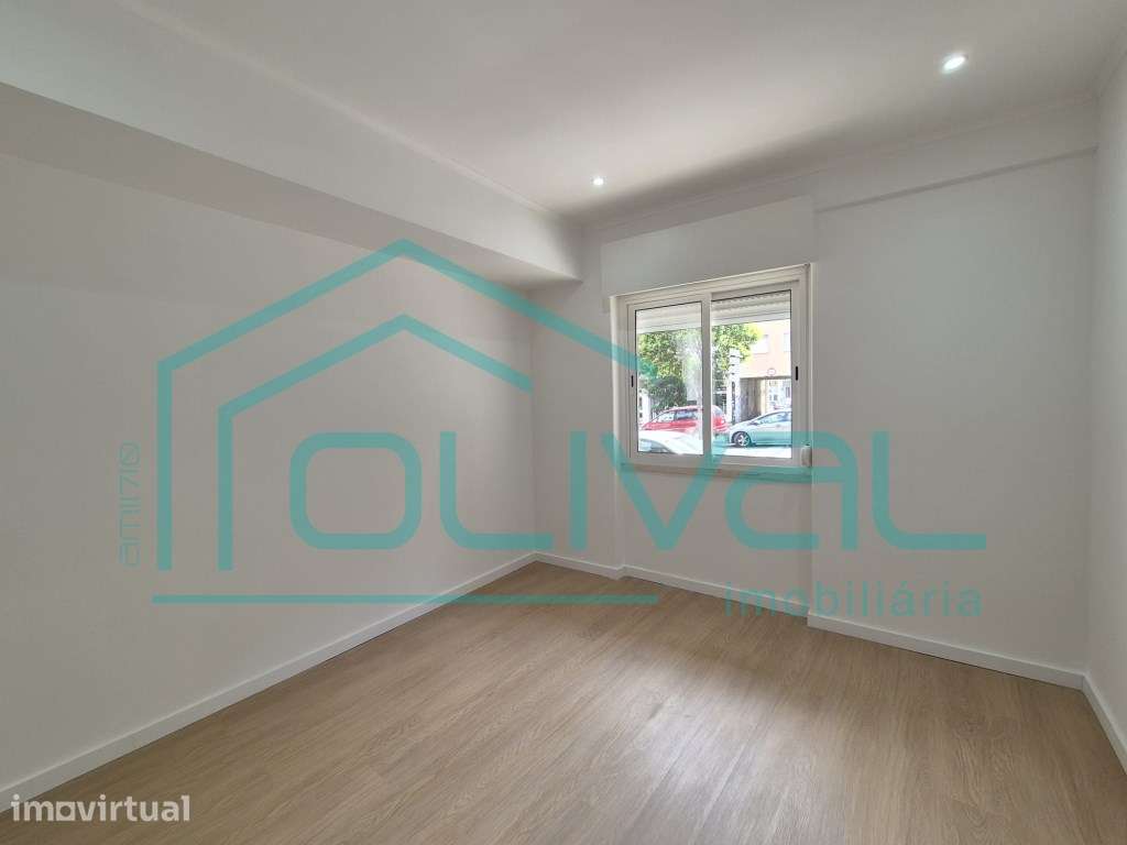 Apartamento T1 Remodelado - Grande imagem: 3/23
