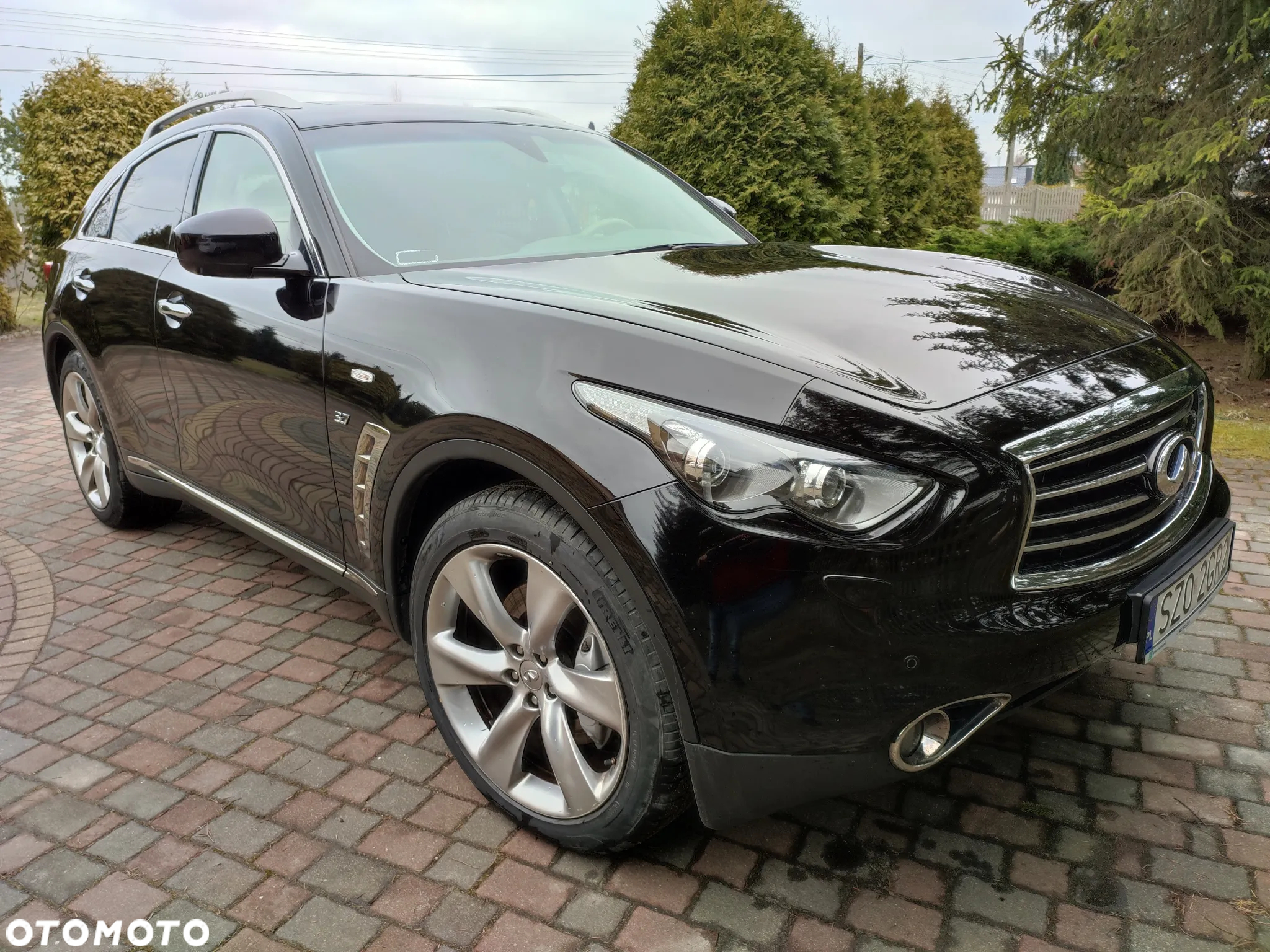 Infiniti QX70 3.7 S Premium - 8