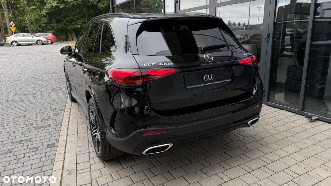 Mercedes-Benz GLC - 13