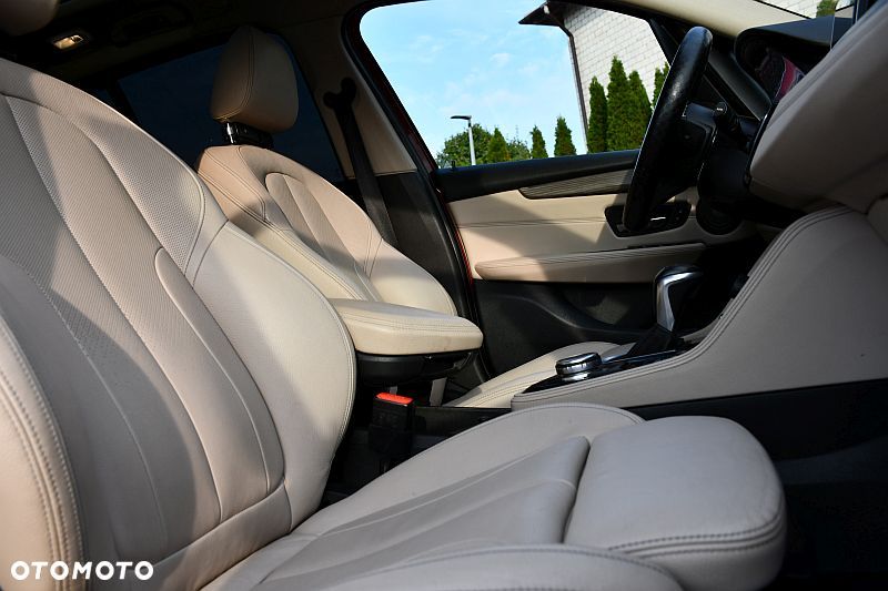 BMW Seria 2 220d xDrive Sport-Aut Luxury Line - 26