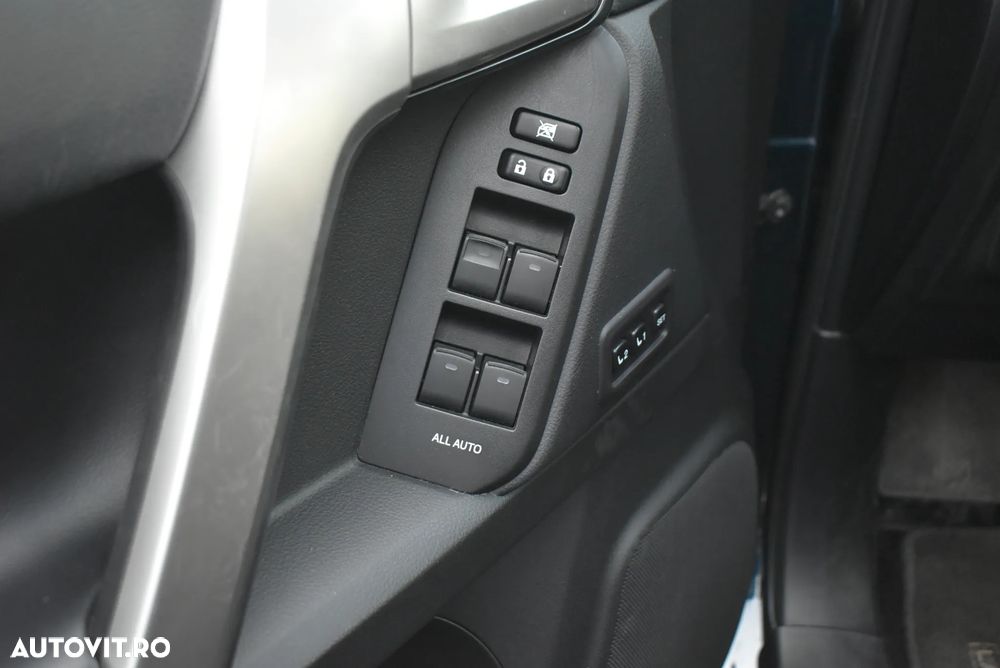 Toyota Land Cruiser 2.8l D-4D 204 CP A/T 7 locuri Luxury AVS Black - 11