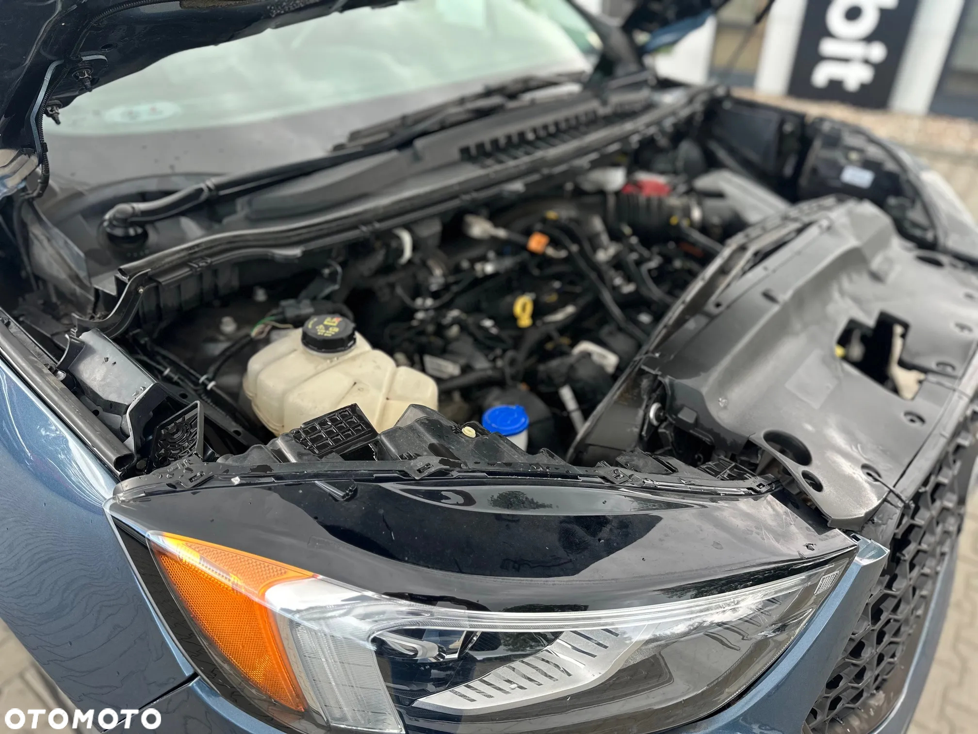 Ford Edge - 10