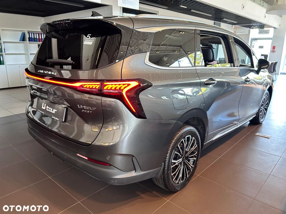 Forthing U Tour 1.5 E-CVT - 4