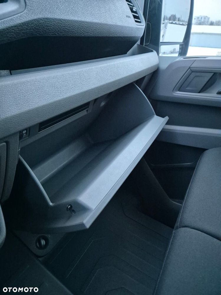 Volkswagen Crafter Skrzyniowy z podwójną kabiną - 30