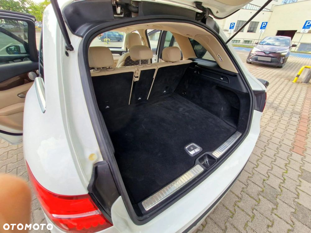 Mercedes-Benz GLC 300 4Matic 9G-TRONIC - 26