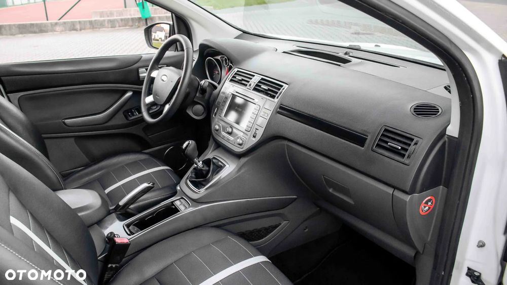 Ford Kuga 2.0 TDCi 4WD Titanium - 26