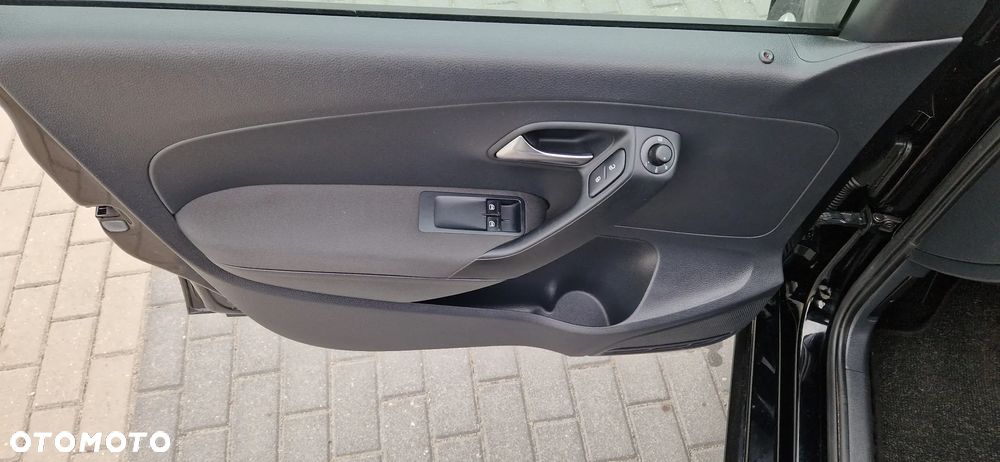 Volkswagen Polo 1.2 Comfortline - 16