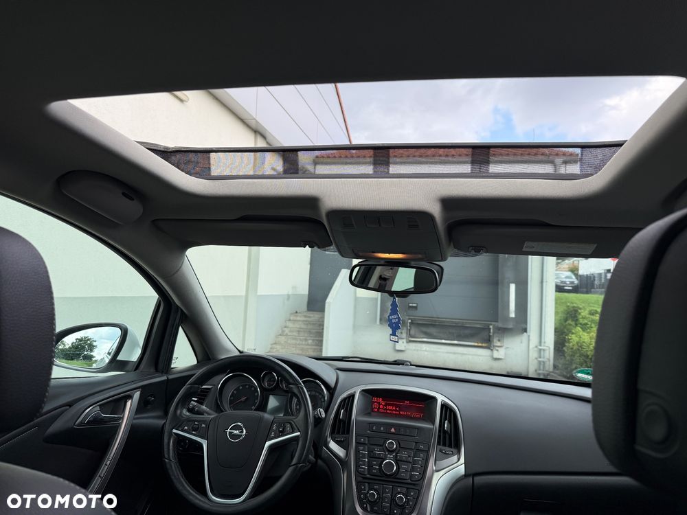 Opel Astra 1.4 T Cosmo - 12