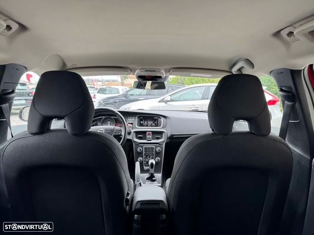 Volvo V40 2.0 D2 Momentum - 17