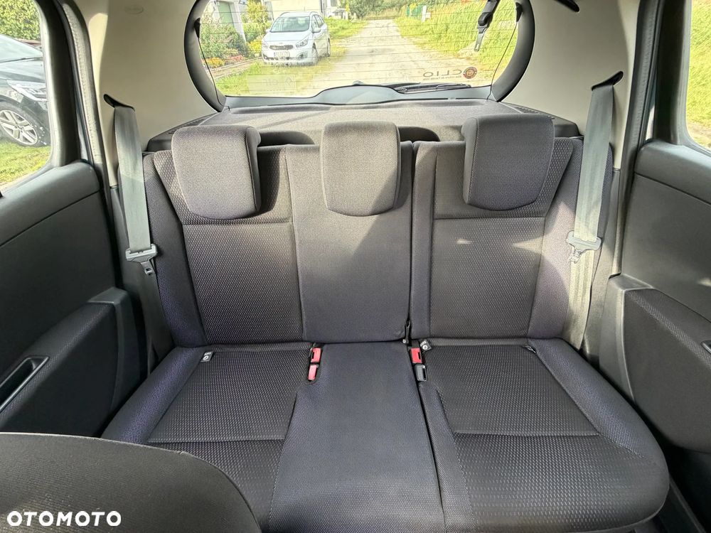 Renault Clio 1.4 16V Expression - 23