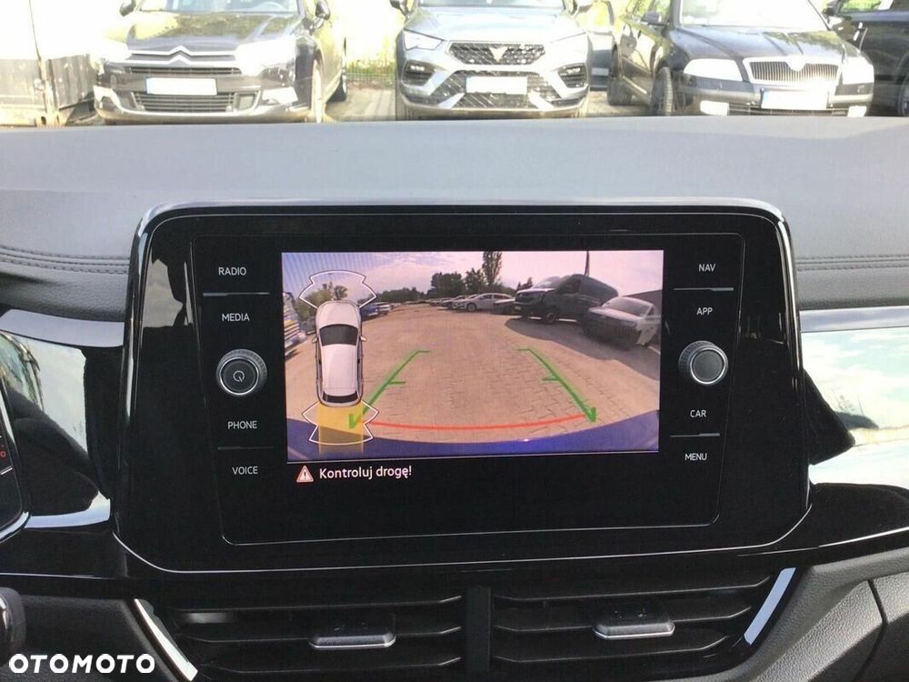 Volkswagen T-Roc 1.5 TSI R-Line DSG - 24