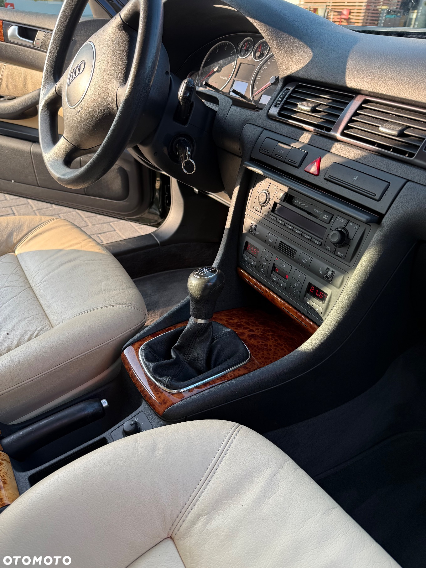 Audi A6 Avant 2.4 - 24