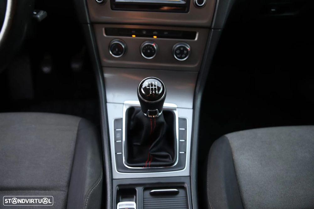 VW Golf Variant 1.6 TDi BlueMotion Confortline - 13