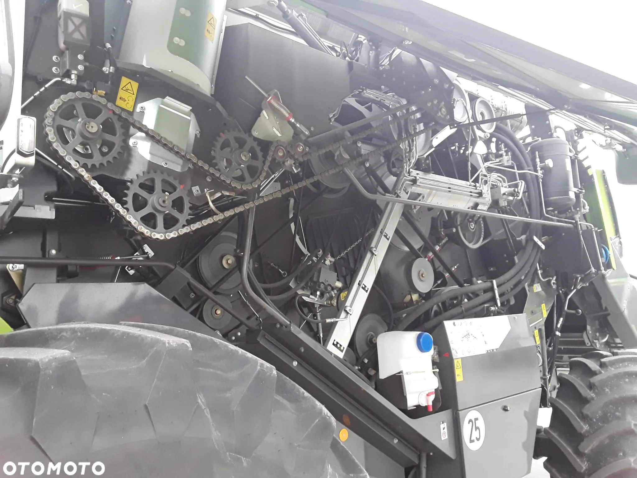 Claas TRION 660 - 13