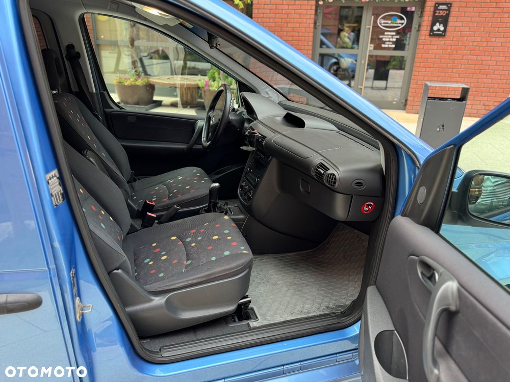 Mercedes-Benz Vaneo 1.6 Family Plus - 19