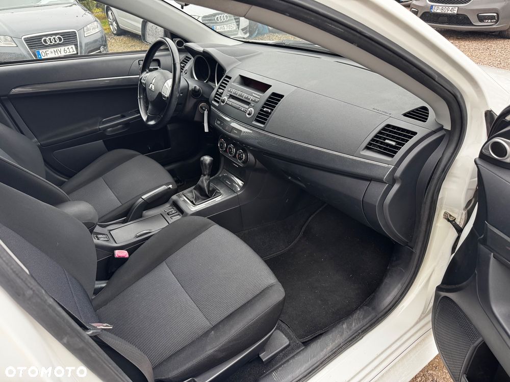 Mitsubishi Lancer 1.8 Clear Tec Instyle - 24