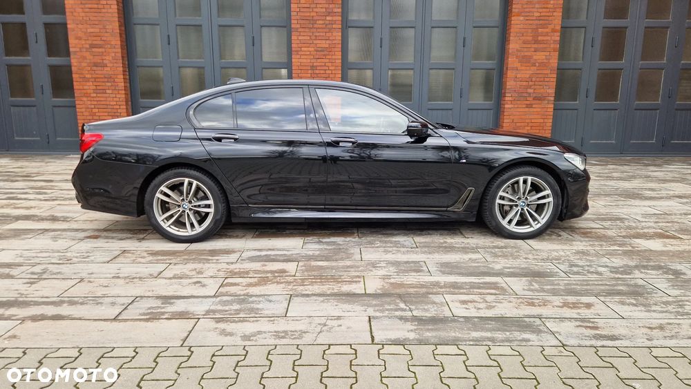 BMW Seria 7 740d xDrive - 6
