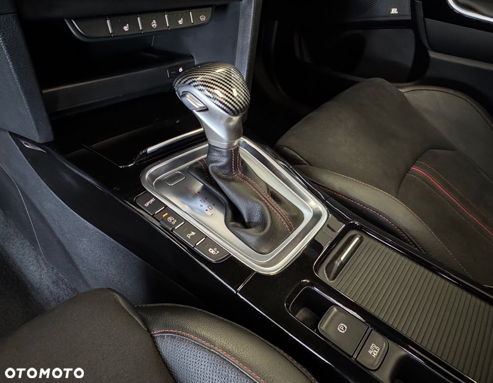 Kia ProCeed - 18